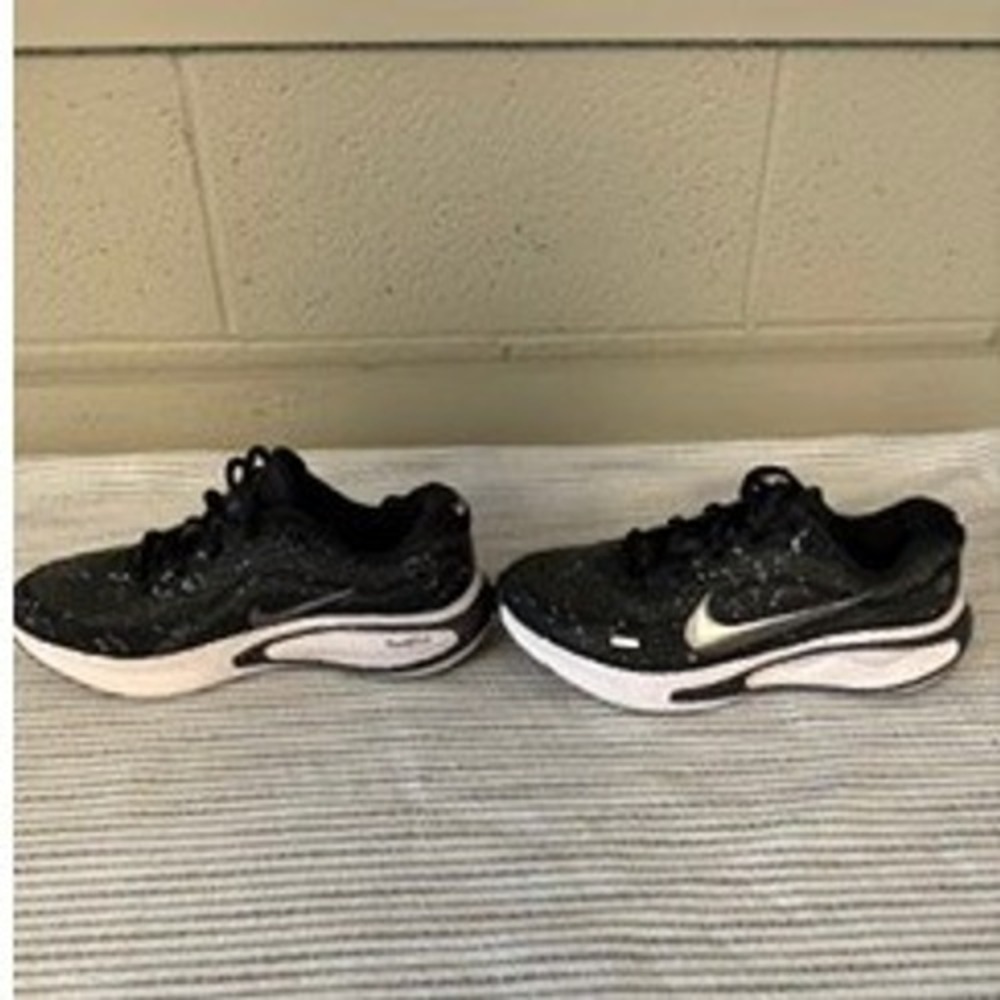Nike Journey Run Womens Running Shoes Black White Speckled FJ7765-006 Size 8 - Picture 4 of 13